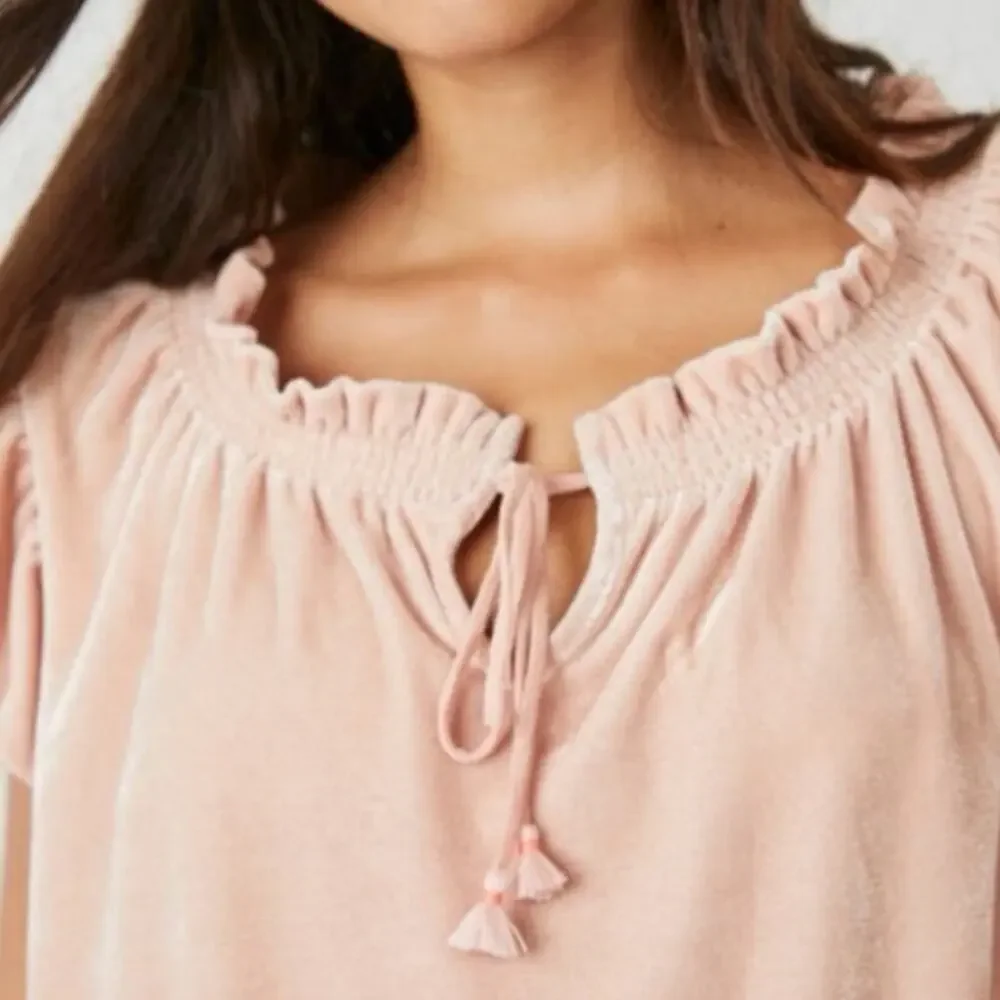 Free People Terese Puff Sleeve Velvet Top Blush Pink/Peach Size M NWOT